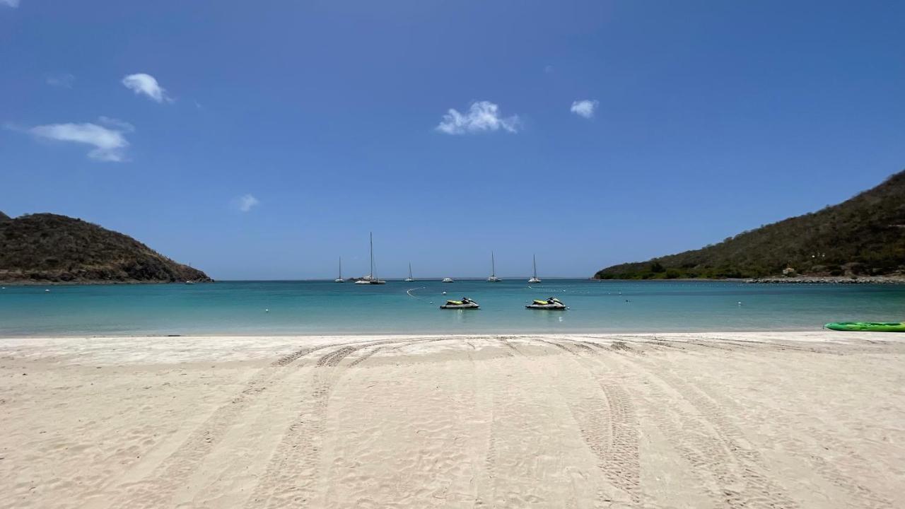 Island Escape, Marina Paradise & Beach Adventures クルドサック エクステリア 写真